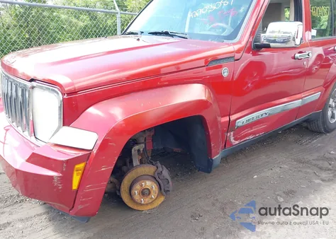 2008 Jeep Liberty Sport из США, поврежденный, VIN 1J8GN28K28W193545